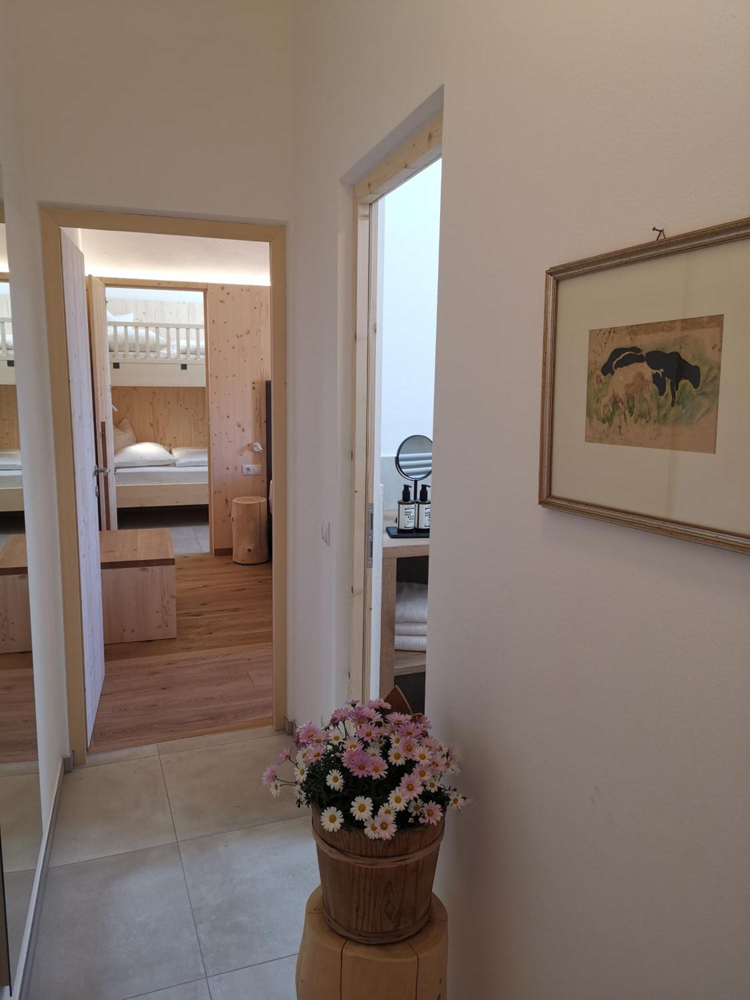 Ansitz Grustdorf Apartment Appiano Sulla Strada Del Vino Exterior foto